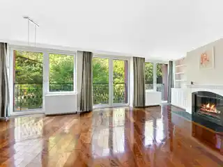 Full Floor Loft-Style Condominium Residence
