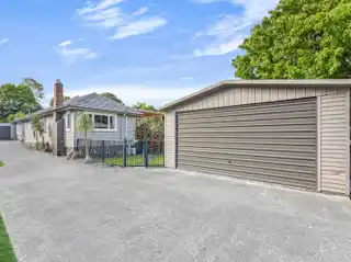 Charming and Solid Bungalow