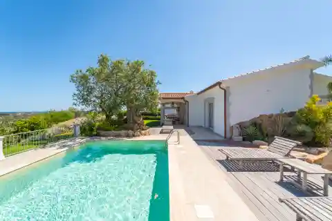 Prestigious Independent Villa