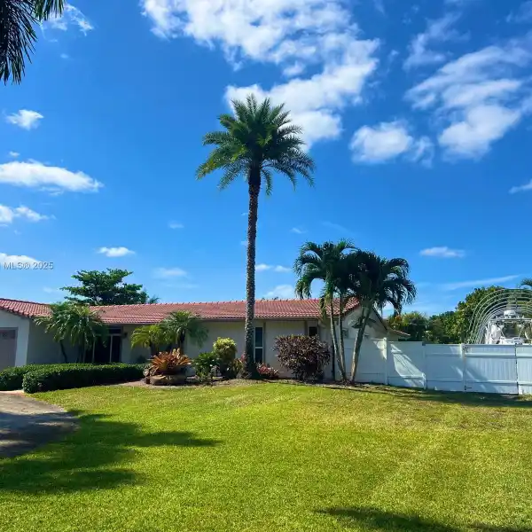 LOVELY HOME ON AN EXCLUSIVE CUL-DE-SAC