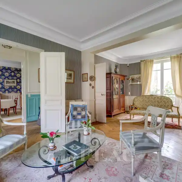 DELIGHTFUL LATE 19TH CENTURY PROPERTY