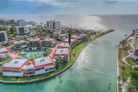 Private Marina, Gulf Access, Kayak Storage