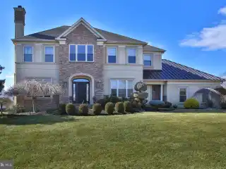 Exquisite Home in Prestigious Wainwright at Whitemarsh