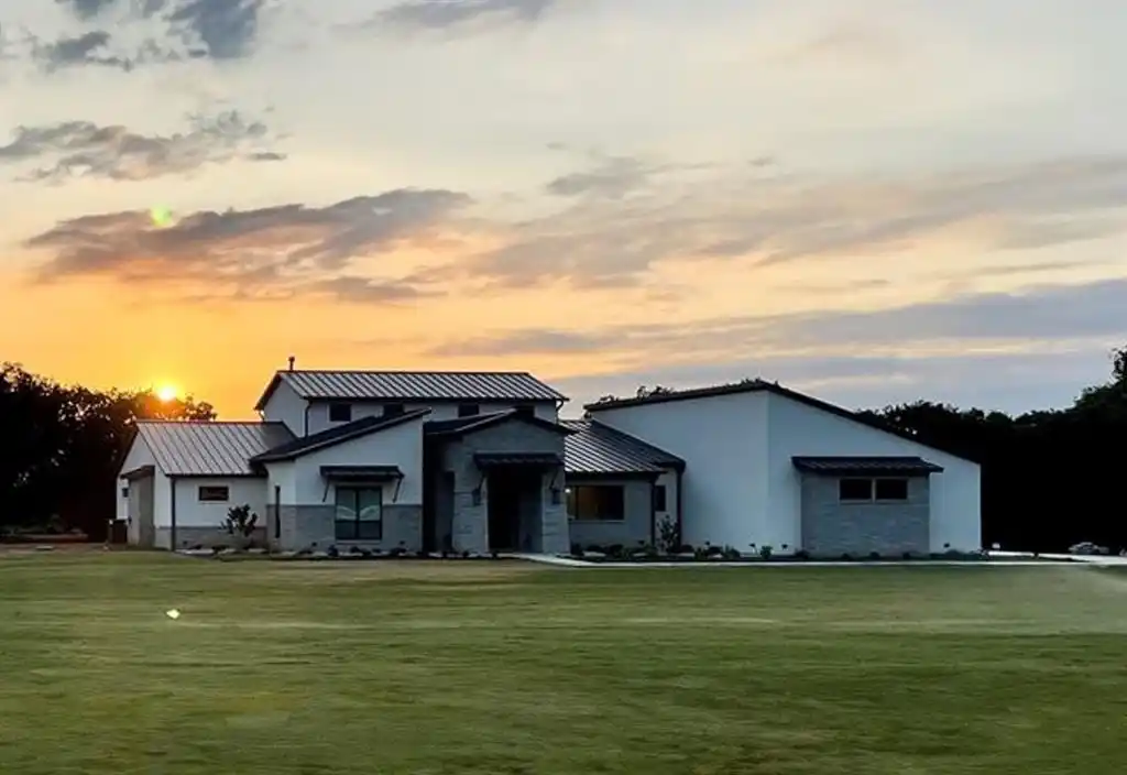 Beautiful New Home in Exclusive Estancia Estates