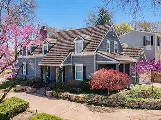 Beautifully Renovated Charmer