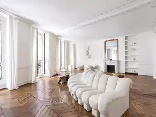 Immaculate Apartment with an Excellent Plan