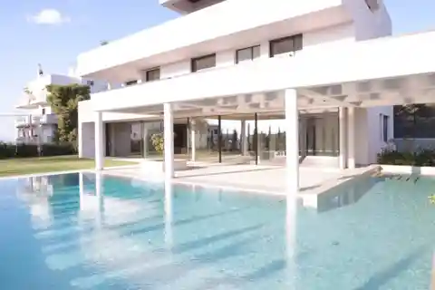 Magnificent Modern Villa