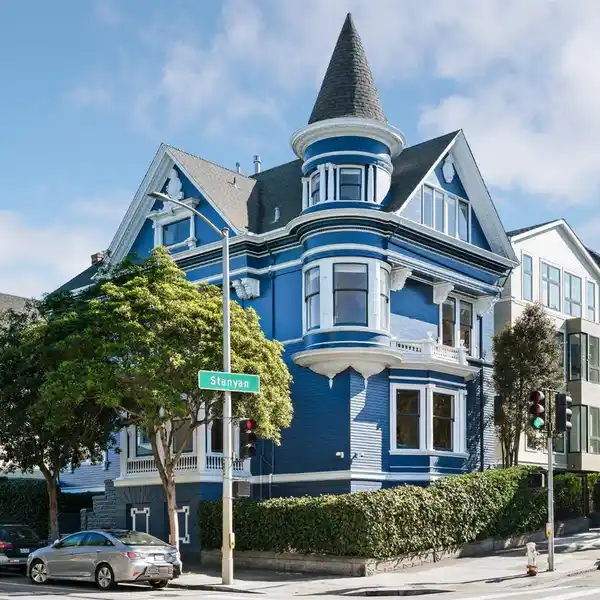 STATELY CORNER HOME IN COLE VALLEY