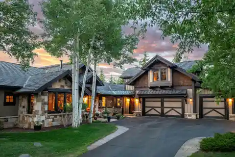 Exceptional Home Above the Famous Jack Nicklaus Designed Golf Course