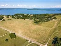 INCREDIBLE 42 ACRES, WALKING DISTANCE TO RICHLAND CHAMBERS LAKE