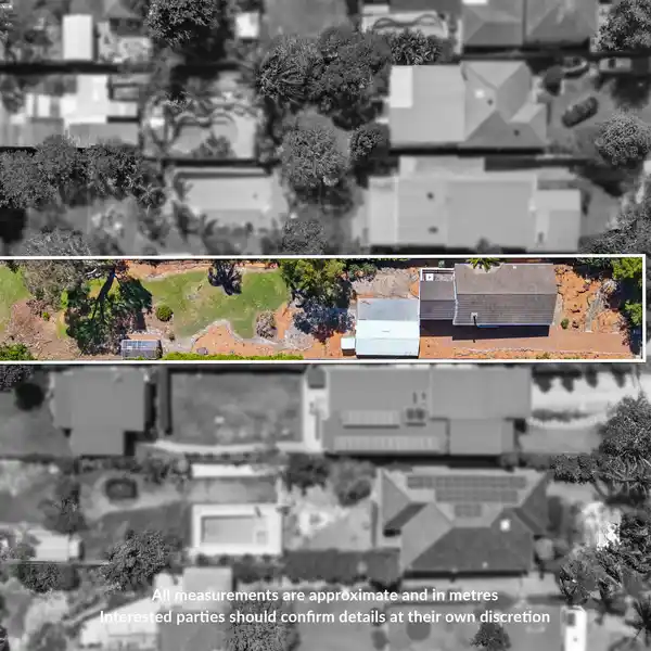 EXPANSIVE BLOCK WITH LIGHT-FILLED HOME AND STUDIO