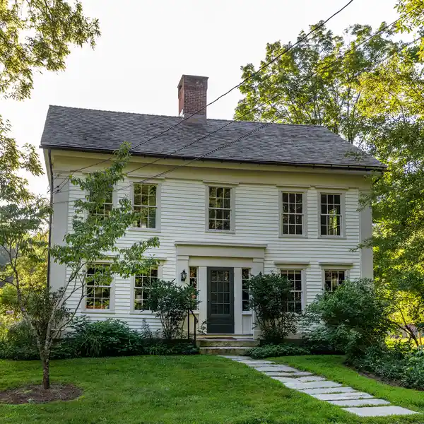 SPECTACULAR ANTIQUE HOME ON A QUIET COUNTRY ROAD