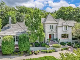 Luxury Custom Estate in Prestigious Hallbrook Farms