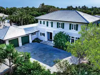 Desirable Palm Beach Island Corner Property