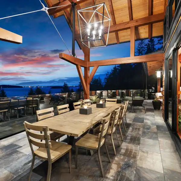STUNNING OCEAN VIEW PROPERTY