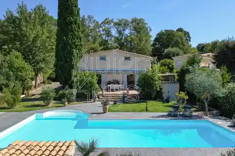 Provençal Charm with Contemporary Amenities