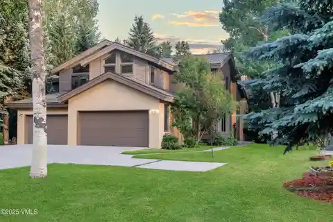 The Perfect Blend of Mountain Tranquility and Everyday Convenience