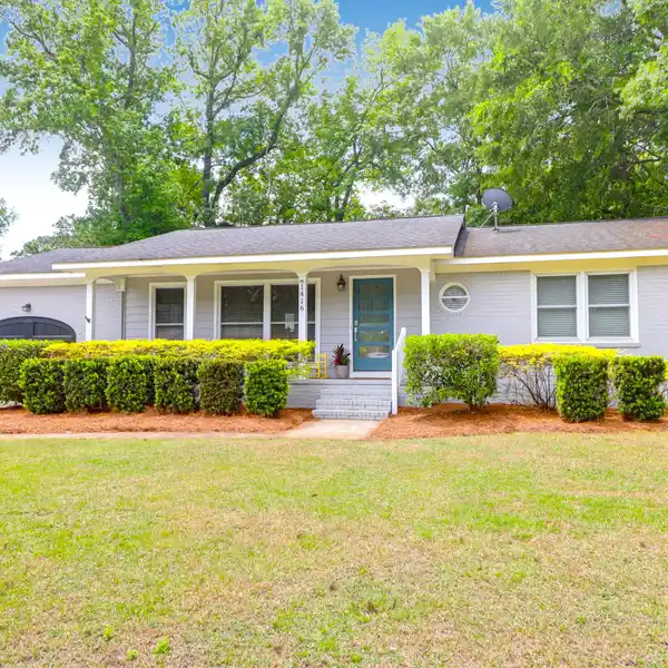 CHARMING BRICK RANCH NEAR SULLIVAN’S ISLAND