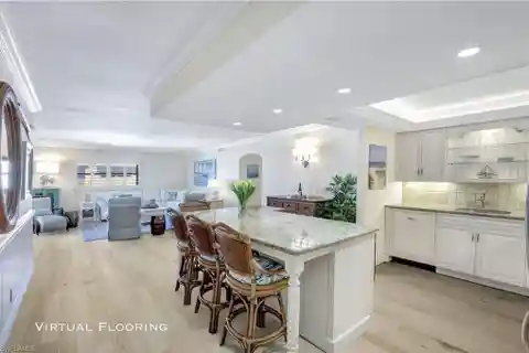 Beautiful Gulf-Front Residence on the Miracle Mile