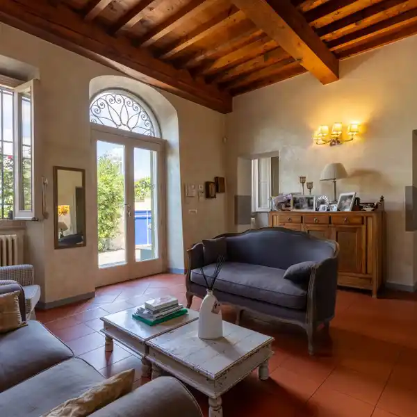 BEAUTIFUL AND SPACIOUS HOME