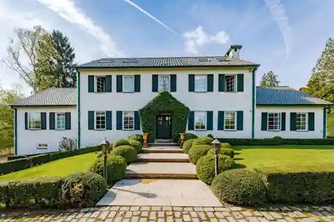 Classic Villa in the Faubourg District