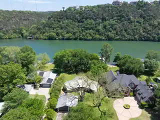 Classic Midcentury Retreat
