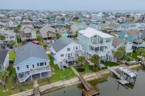 Beautifully Maintained Canal-Front Home