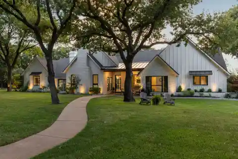 Southlake Sanctuary in Cross Timber Hills