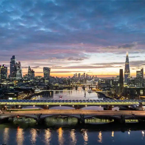 THE PINNACLE OF LONDON LIVING