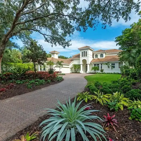 REFINED CUSTOM HOME WITH POOL, SPA & GOLF ACCESS