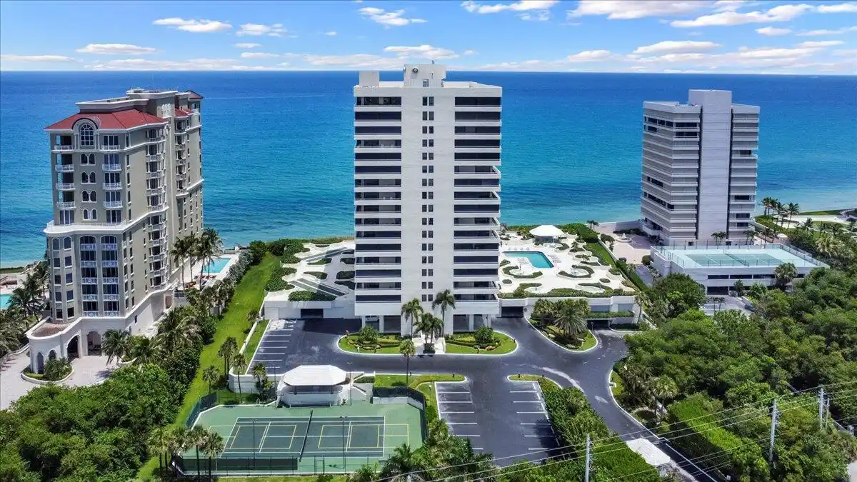 Tastefully Remodeled Condo in the Reaches