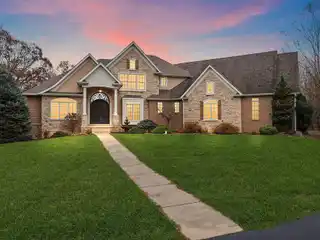 Private Acreage Meets Elevated Architectural Elegance