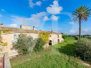 Beautiful Mallorcan Property with Large Plot of Land Near Selva