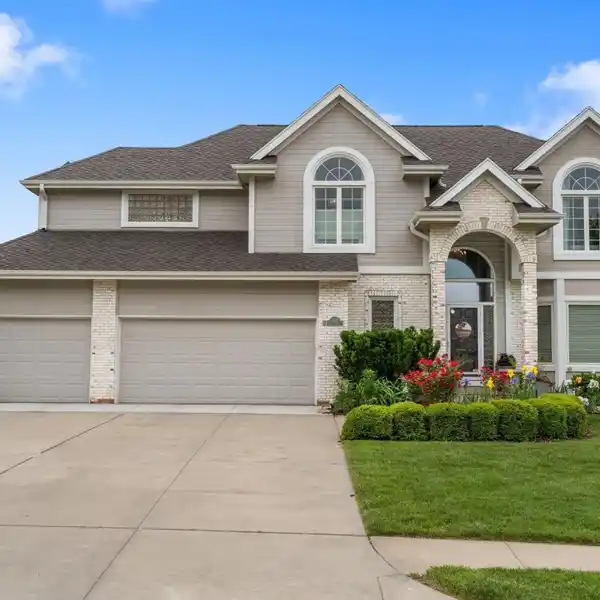 CUSTOM LUXURY WITH DESIGNER FINISHES THROUGHOUT
