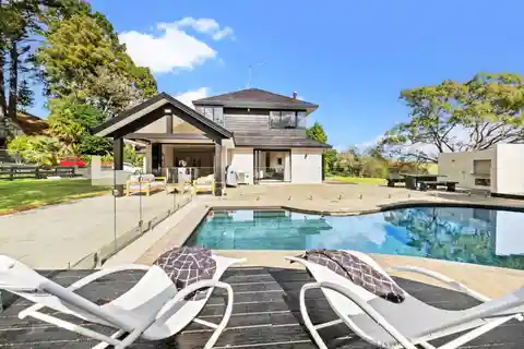 Stylish Country Residence
