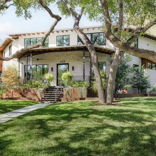 A TRUE LUXURY RESIDENCE IN HIGHLY DESIRABLE WESTWOOD TERRACE