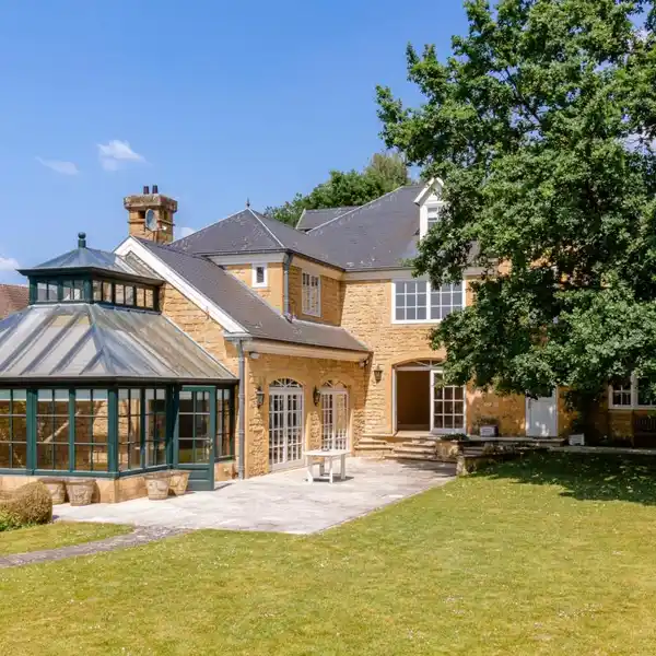 CHARMING RENOVATED VILLA