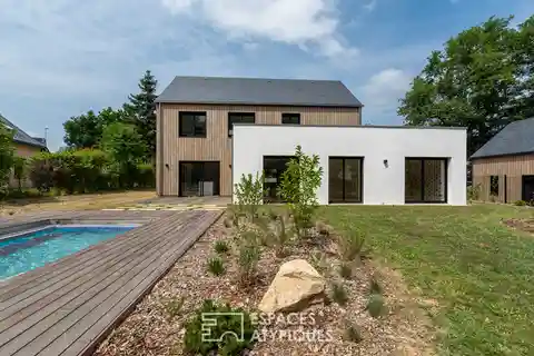 High-End Villa in a Peaceful Setting