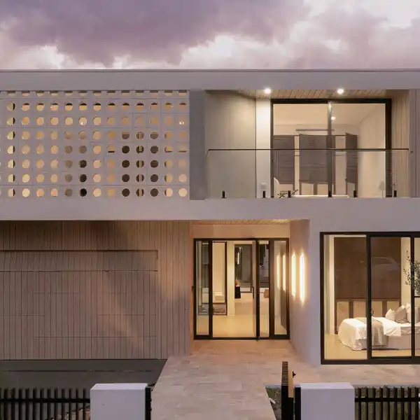 ELEGANCE AND PRACTICALITY STEPS FROM MAJOR'S BAY