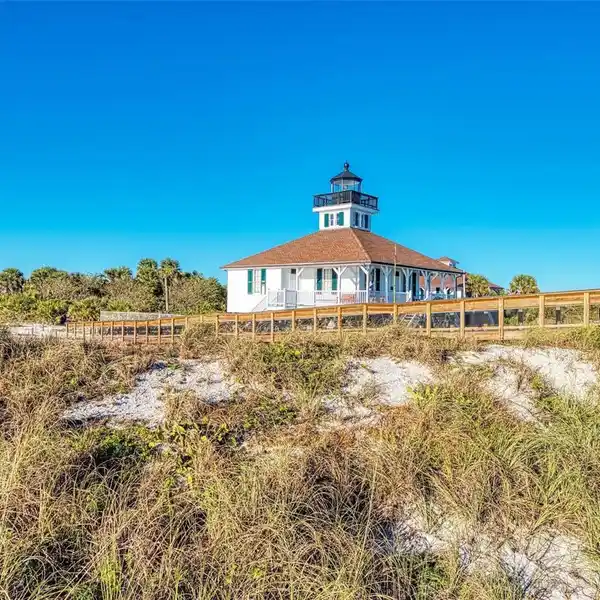 UNPARALLELED BAYFRONT OPPORTUNITY IN PLACIDA