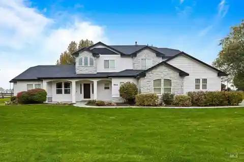 Modern Luxury with Classic Charm