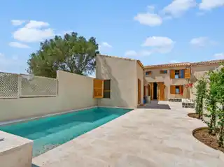 Completely Renovated Townhouse with Pool in Mallorca