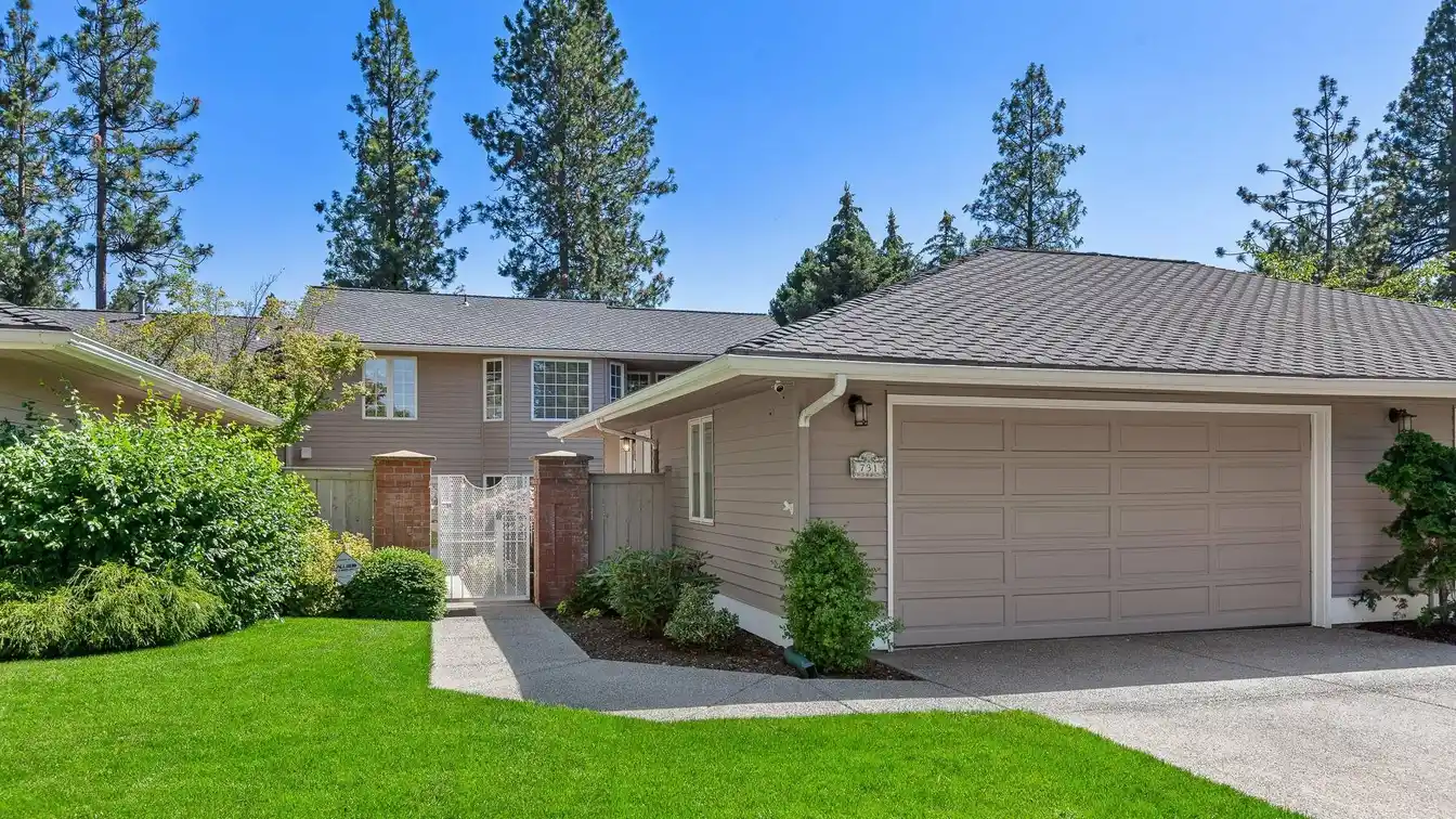 Yellowstone Meets Modern in Manito Place