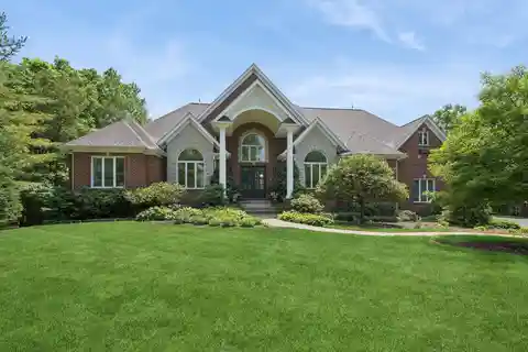 Quintessential Barrington Hills Residence
