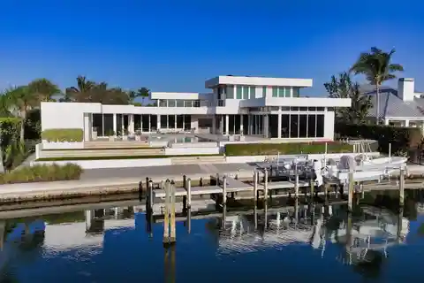 Distinctive Modern Home on Boca Grande Bayou