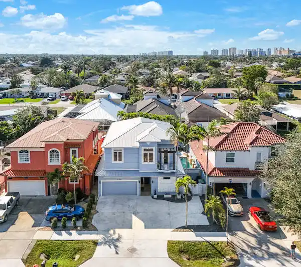 COASTAL RETREAT STEPS FROM THE BEACH