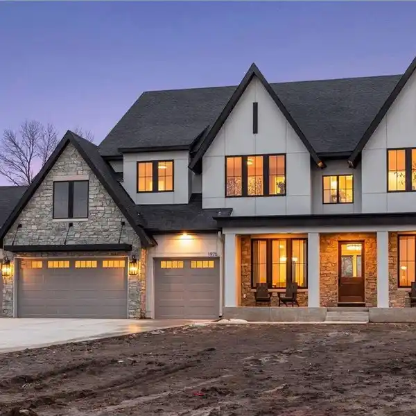 BEAUTIFUL NEW CONSTRUCTION IN WESTON WOODS