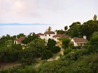 Newly Renovated Luxury Estate in the Hills