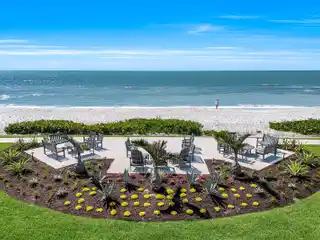 Sunshine Filled Cottage by the Sea
