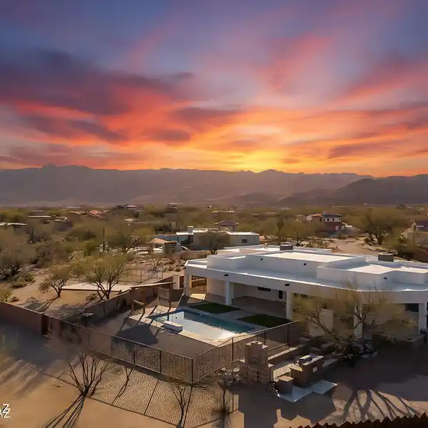 STYLE MEETS FREEDOM | DESERT LUXURY PLAYGROUND